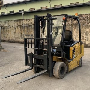 Xe nâng điện 2.5 tấn bình khô sạc nhanh Komatsu FE25-1