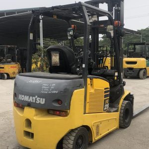 Xe nâng điện Komatsu 3 tấn bình khô sạc nhanh FE30-1