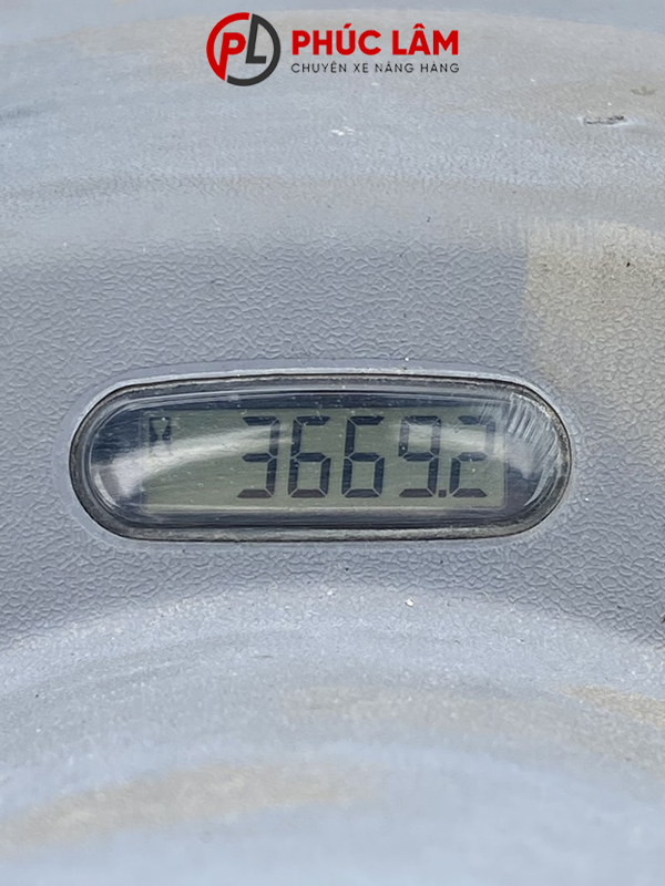 Xe nâng dầu 2,5T Komatsu FD25C-17 1