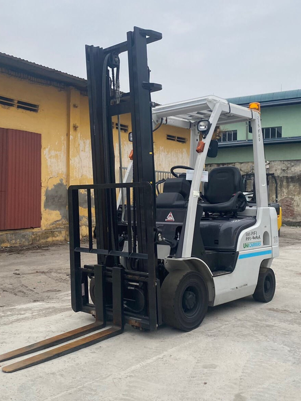 Xe nâng xăng,gas 1.8 tấn Unicarriers5