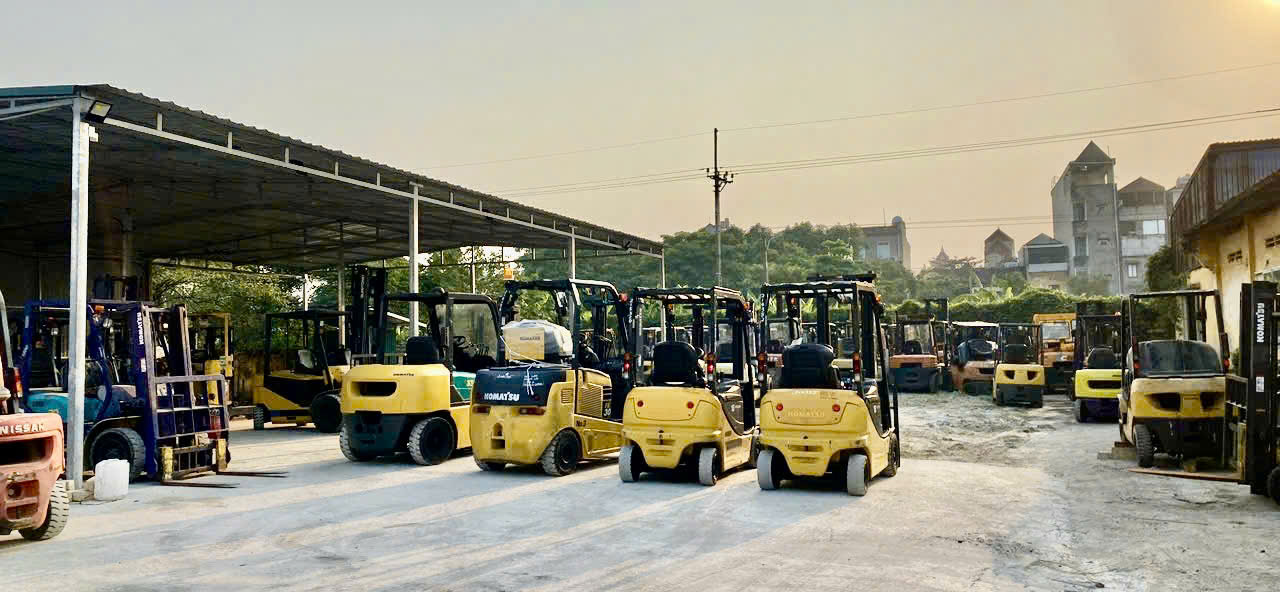 Kinh nghiệm mua xe nâng cũ