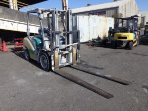 Xe nâng dầu Komatsu 3.0 tấn FD30C-15