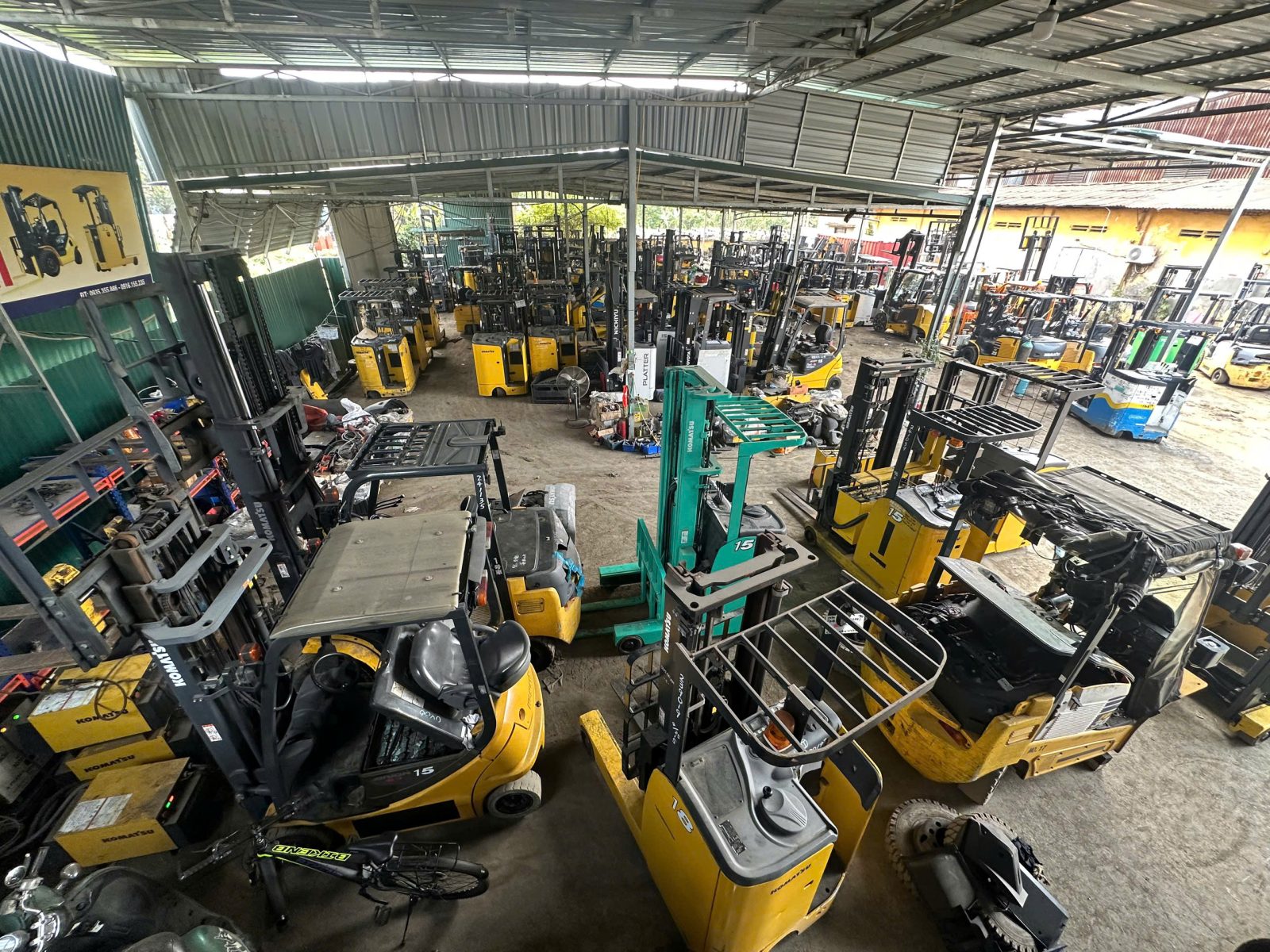 Kinh nghiệm chọn xe nâng phù hợp với kho hàng