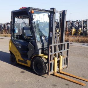 Xe nâng dầu 1.5 tấn Komatsu model FD15T