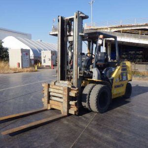 Xe nâng dầu Komatsu 3.5 tấn FH35-2 serial 140250