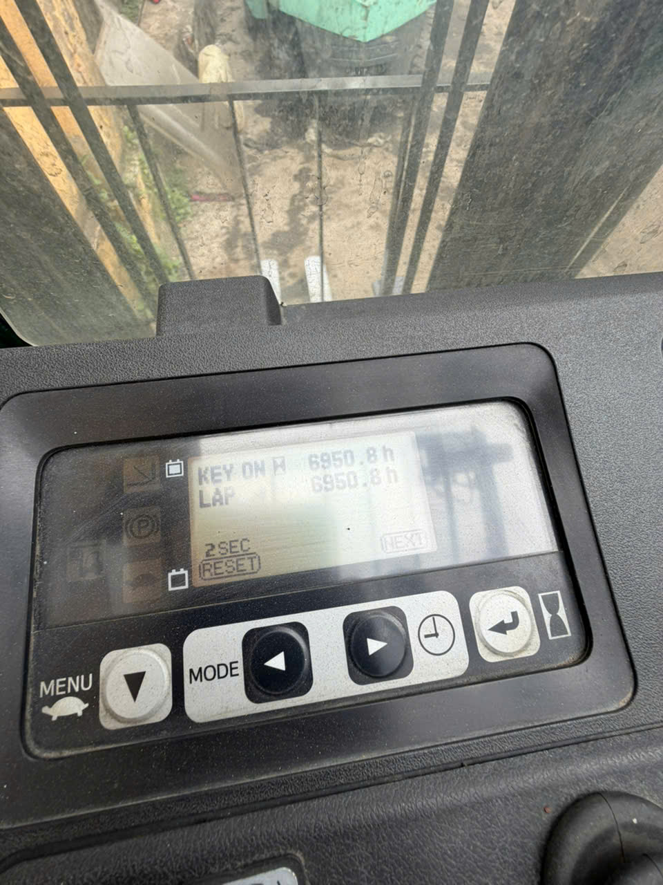 Xe Nâng Hao Nhiên Liệu Quá Nhanh