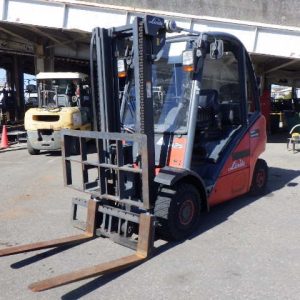 Xe nâng dầu 2.5 tấn LINDE H25D-01 serial H2X392S04696