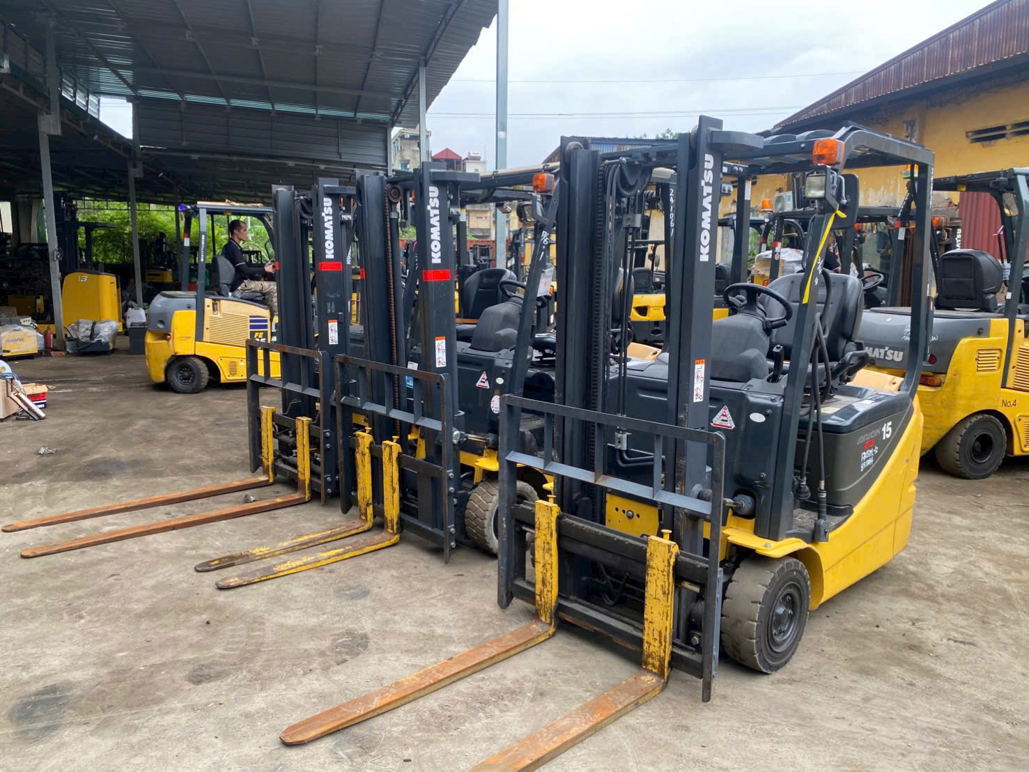 Xe nâng Komatsu và công nghệ tiết kiệm nhiên liệu