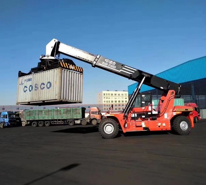 Xe nâng Container hàng 45 tấn ZL450 | Xe nâng gắp Container mới 100%