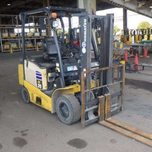 Xe nâng điện 2.5 tấn Komatsu FE25-1 serial 310035
