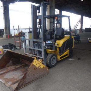 Xe nâng điện Komatsu 2.5 tấn FE25- 2 (321595) gắn gầu xúc