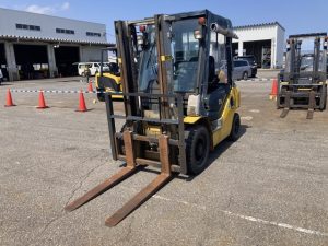 Xe nâng dầu Komatsu 2.5 tấn  FD25HT-17