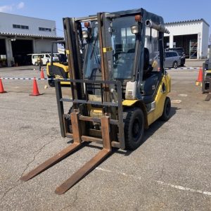 Xe nâng dầu Komatsu 2.5 tấn  FD25HT-17