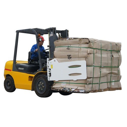 Xe nâng kẹp kiện có gì khác so với xe nâng càng thông thường?
