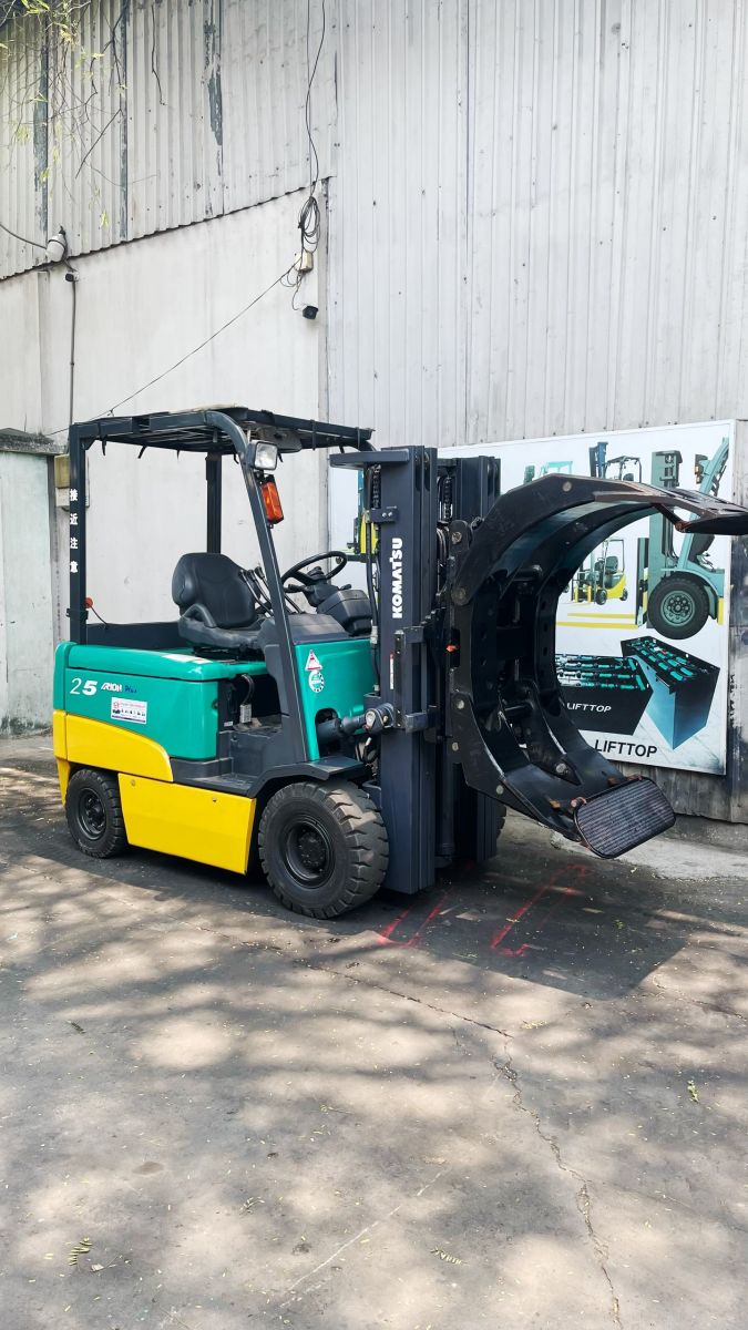 XE NÂNG ĐIỆN KẸP CUỘN GIẤY KOMATSU CHÍNH HÃNG - XE NÂNG KẸP GIẤY GIÁ TỐT NHẬP KHẨU CHÍNH HÃNG NHẬT
