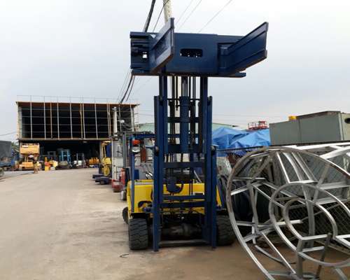 Xe Nâng Kẹp Vuông Tải Trọng 1500kg Hiệu Komatsu
