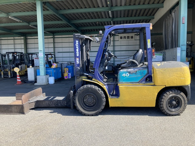 Xe nâng dầu Komatsu 4 tấn FD40T (102499)