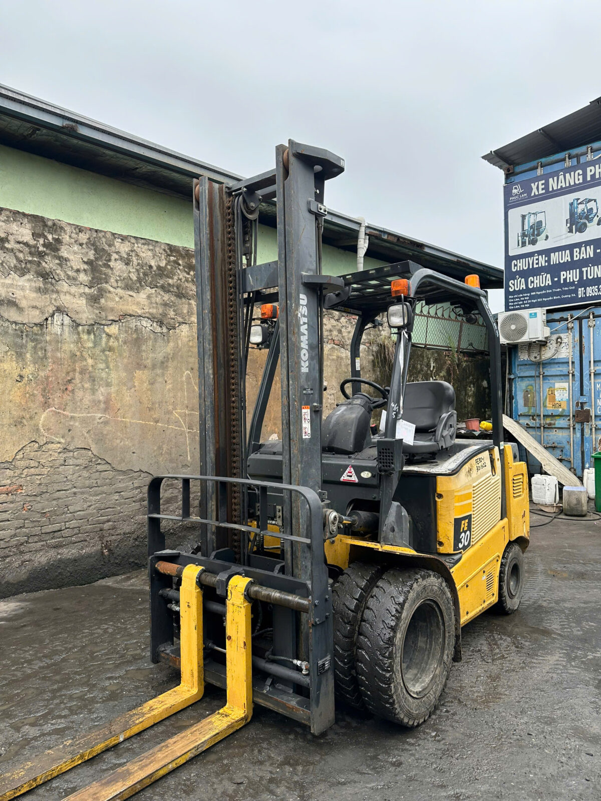 Những điều cần biết trước khi mua xe nâng cũ