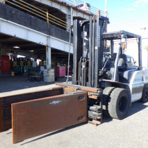 Xe nâng dầu Unicarriers 4.5 tấn YDN-D1F4A Seri D1F4-11004, sản xuất năm 2017